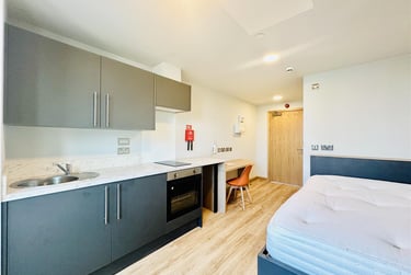 1 bed studio, 21 Heathcoat Street, Hockley, Nottingham, NG13AF - Image 1